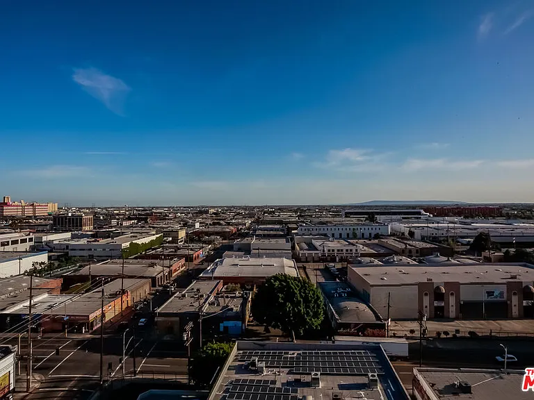 1850 Industrial St #Penthouse 9 — Photo 45