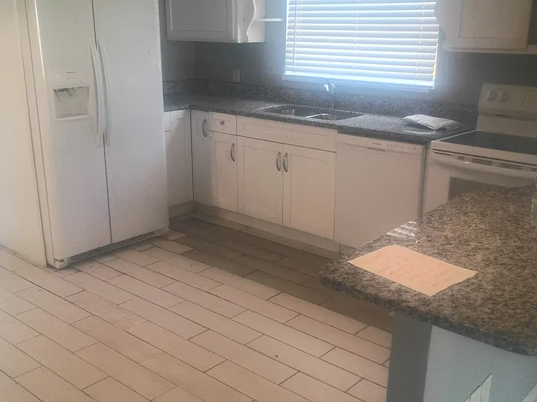 4921 N Suwanee Ave — Photo 5