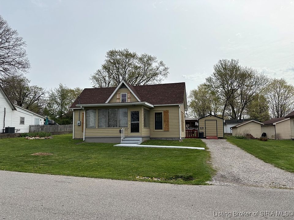 1st image of 903 N College Avenue