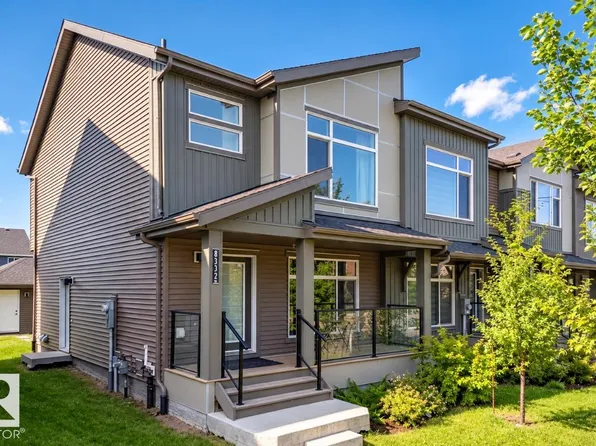 8322 Chappelle Way SW, Edmonton, AB T6W 4L3