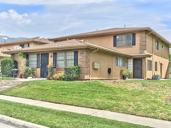 2nd image of 1049 W Calle Del Sol APT 4