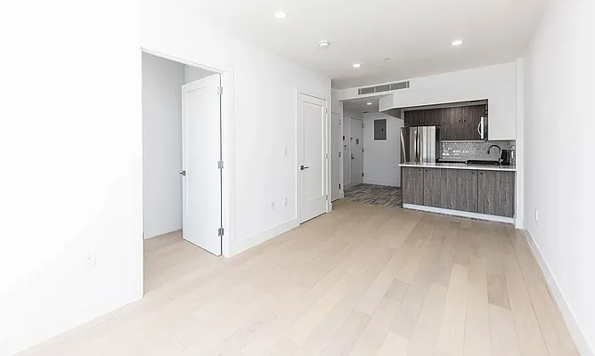 Rented by Oxford Property Group | media 10