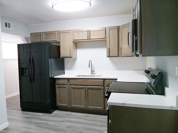 4th image of 3248 Cato Blvd