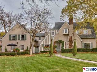 417 S Happy Hollow Blvd, Omaha, NE 68132