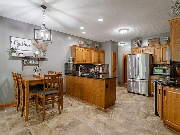 5th image of 4782 W County Road 300 N