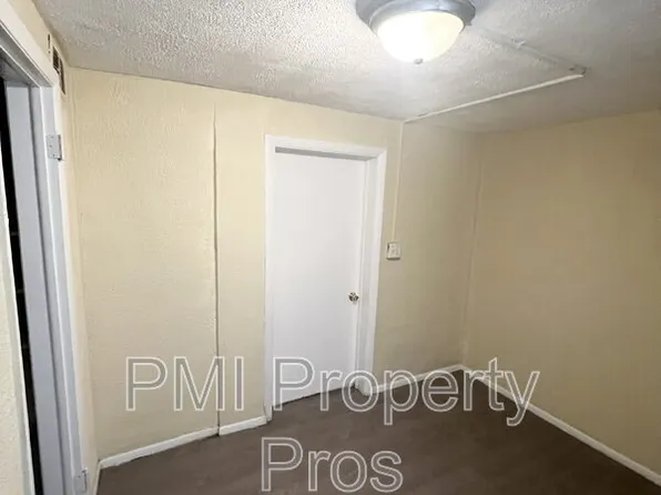 2217A S 19th St, Milwaukee, WI 53215