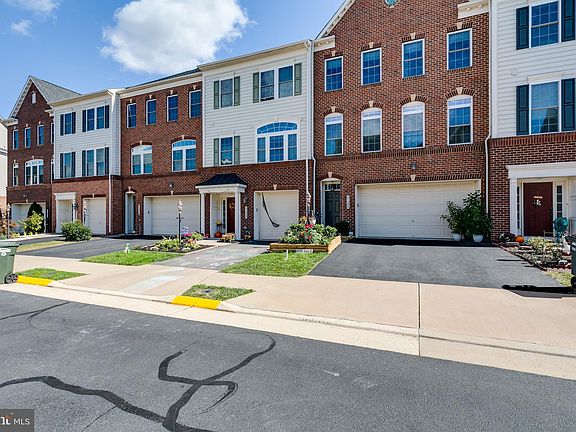 4th image of 21282 Park Grove Ter