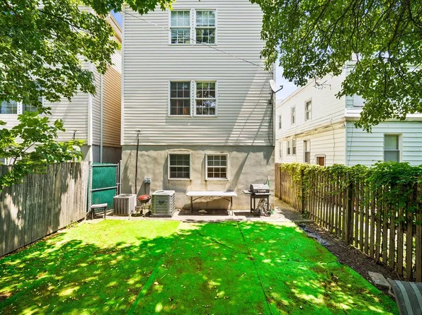 57 Storms Avenue image 26 of 26