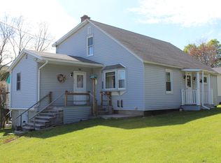 375 Pleasant St, West Rutland, VT 05777