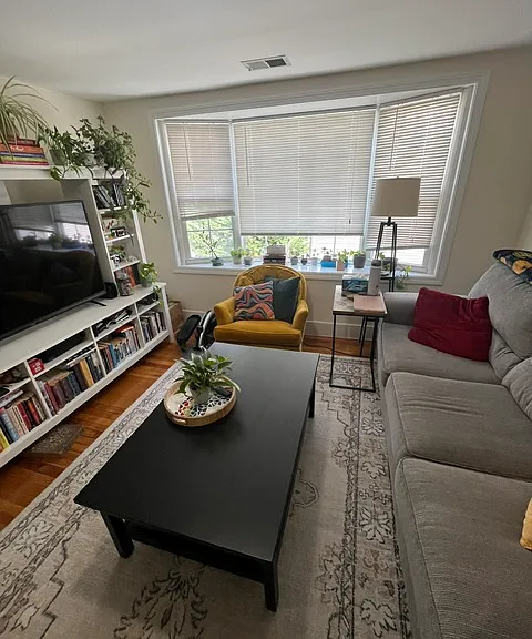 Taylor St — Photo 11