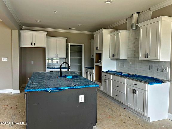 3rd image of 124 Prency Lane