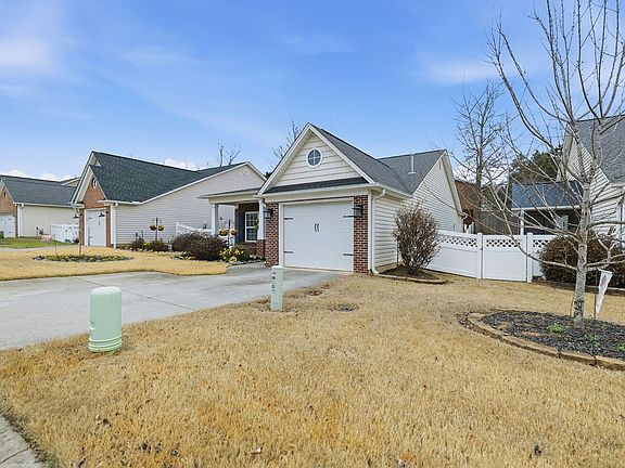 4th image of 109 Abigail Ln