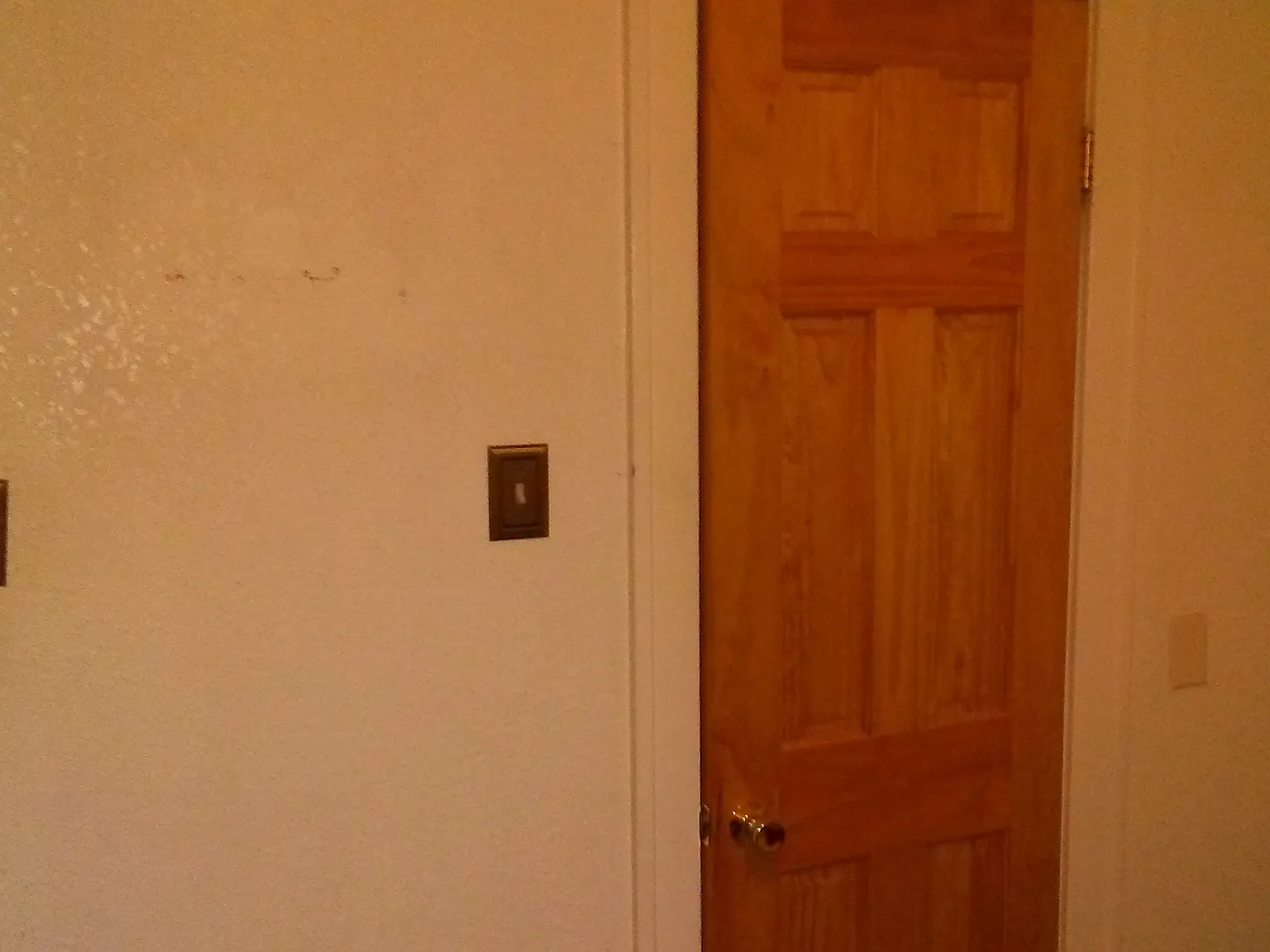 2 bed, 1058 sqft, $1,200 — Photo 1