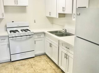 7772 Parmelee Ave, Los Angeles, CA 90001