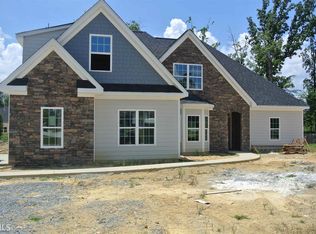 8 Rambling Oaks Dr NE, Rome, GA 30165