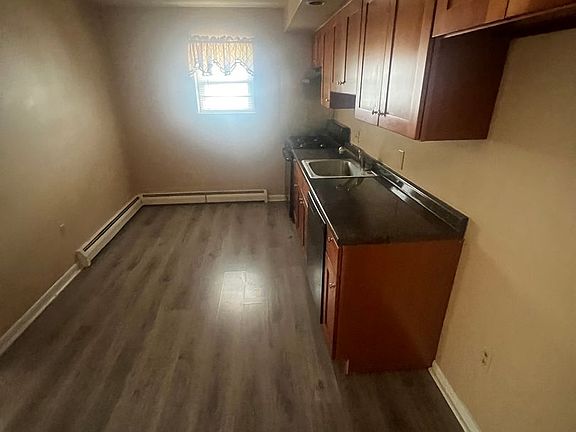 2nd image of 7330 Bingham St Floor 2