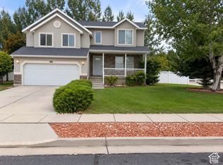 1016 N 1235 W, Clinton, UT 84015