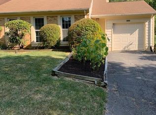 10045 Downeys Wood Ct, Burke, VA 22015