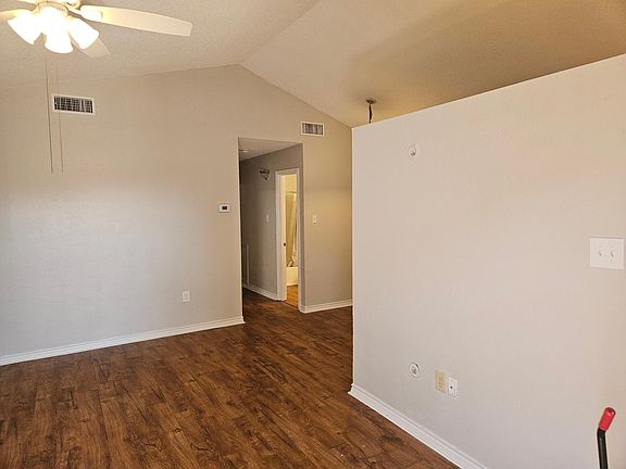 2nd image of 1818 Fox Run Dr #1