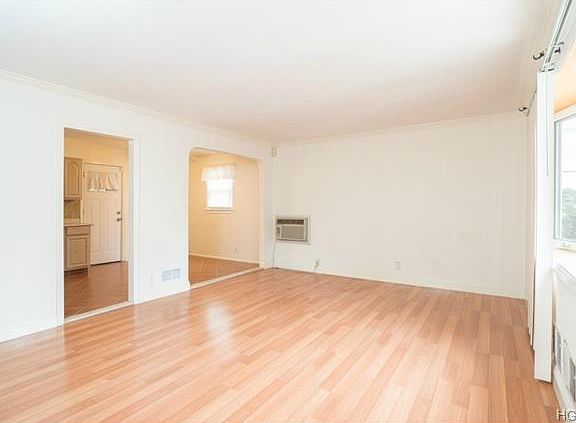 2nd image of 18 Fortfield Ave