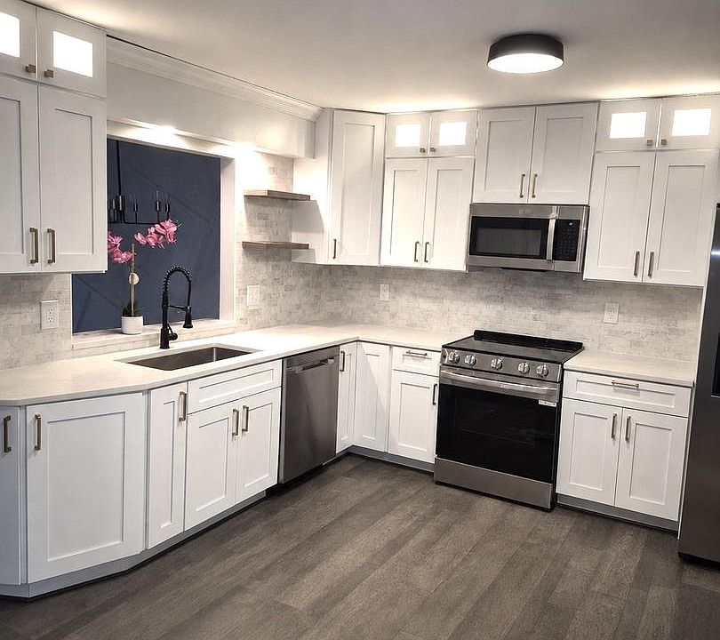 1st image of 27 Fairfax St