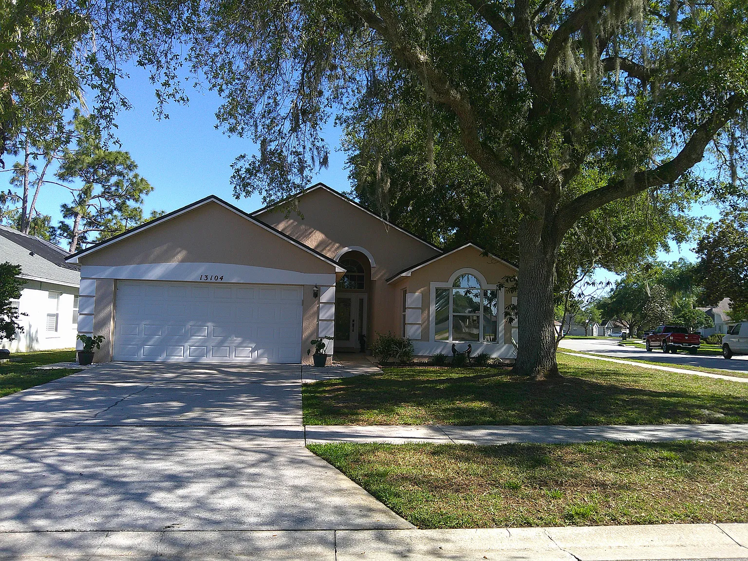 3 bed, 1619 sqft, $2,695 — Photo 2