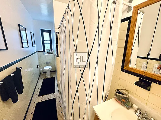 Rented by Highline Residential | media 7