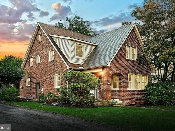 15 N Manheim St, York, PA 17402