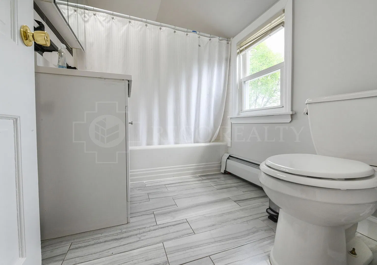 Charming single family home with 3 bedrooms! — Photo 4