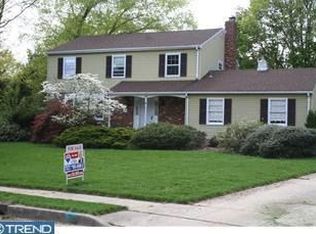 8 Colony Ct, Hamilton, NJ 08619