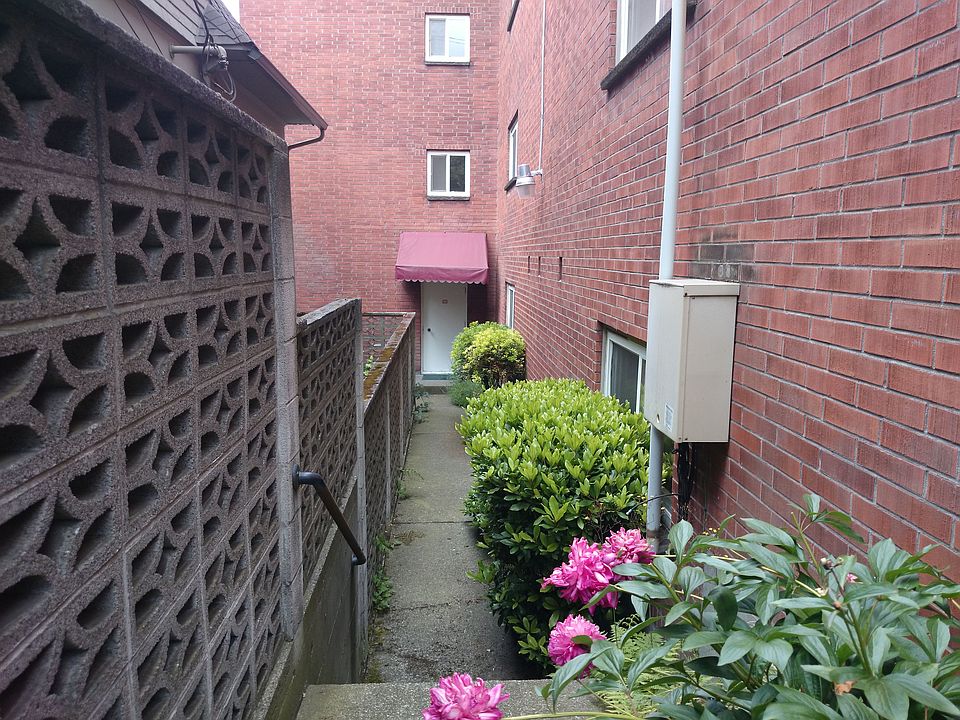 Building Photo 5
