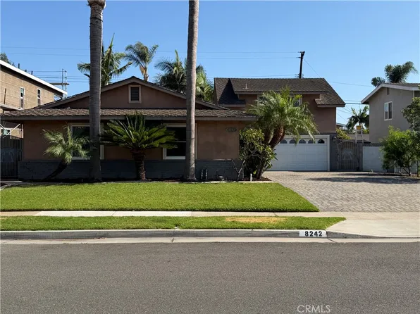 8242 Lambert Dr, Huntington Beach, CA 92647