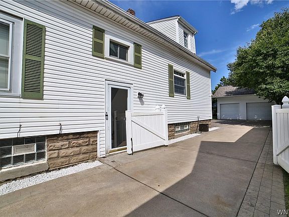 3rd image of 107 Bellwood Ave