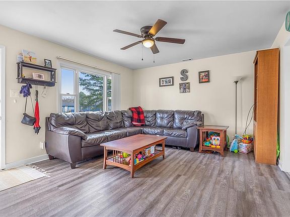 5th image of 3308 Kinsington Dr