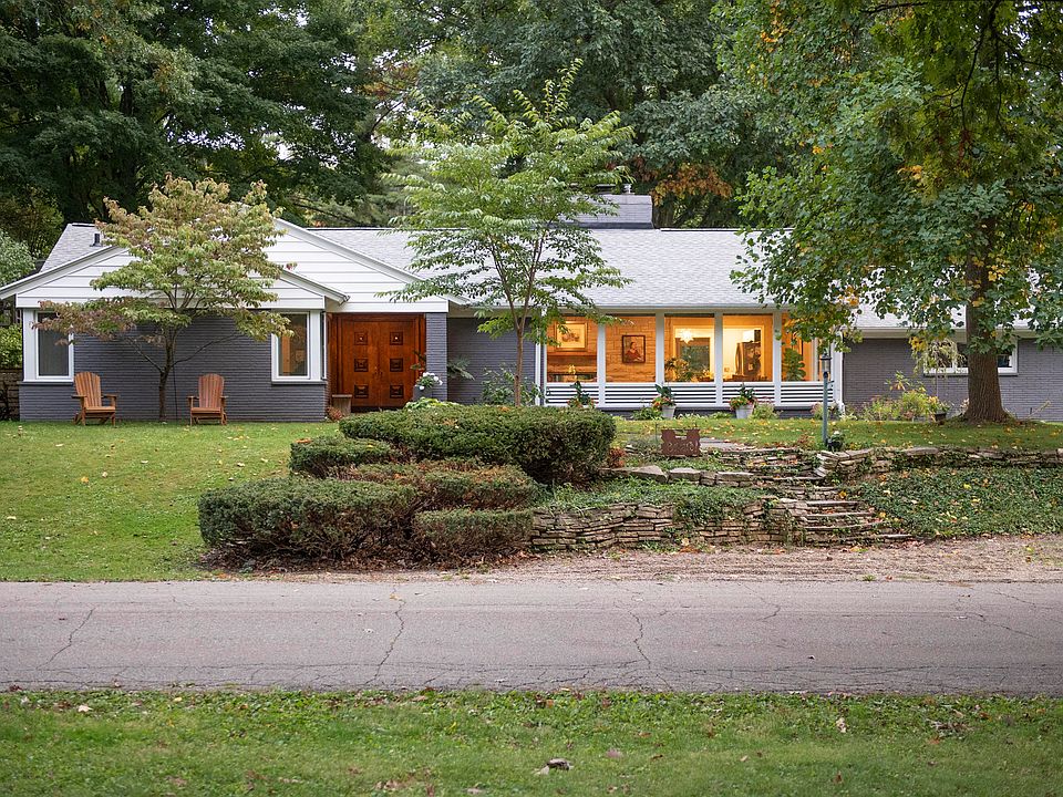 1st image of 406 Parkdale Blvd