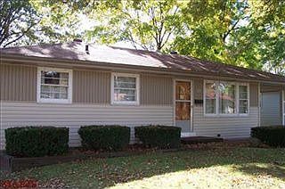5th image of 12 Manor Dr
