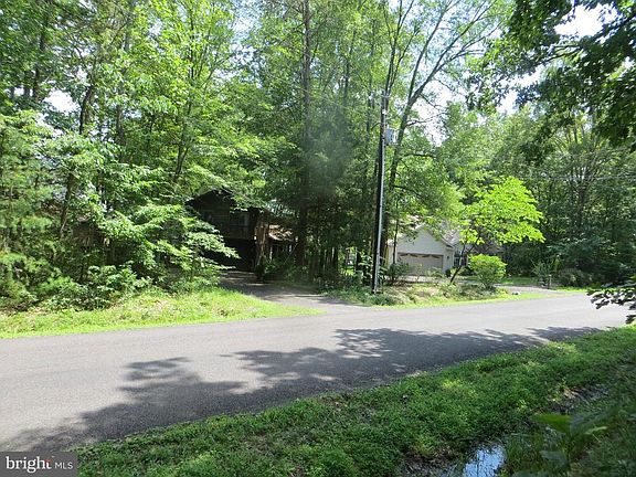 across street neighbors