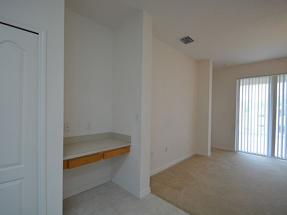 4th image of 4973 Outlook Dr