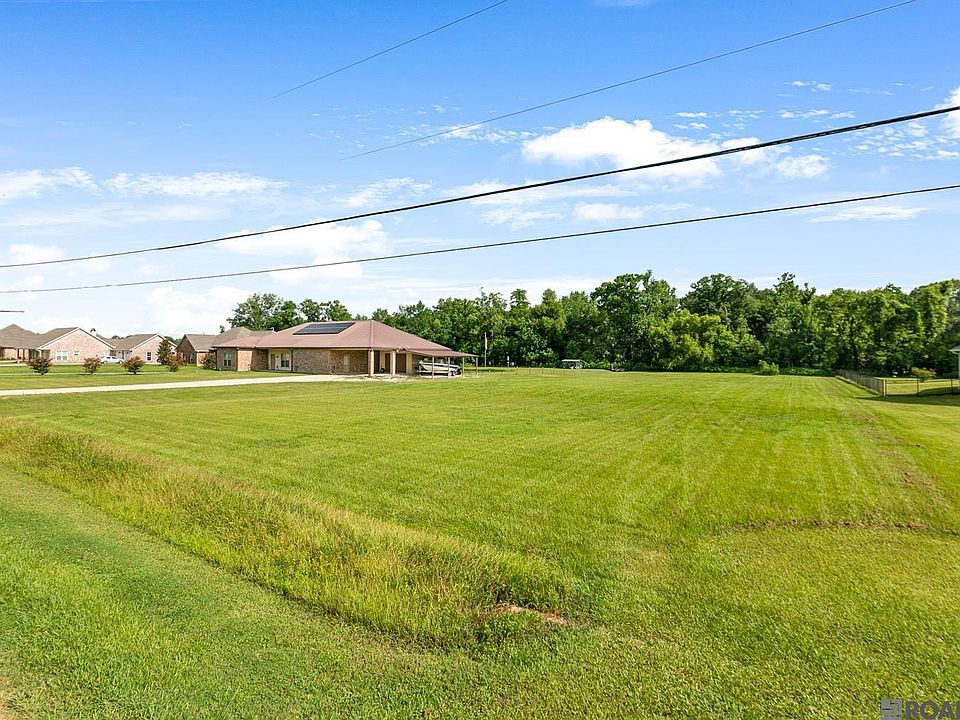 2nd image of 8958 Singleton Rd