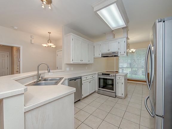2nd image of 214 Augsburg Ct