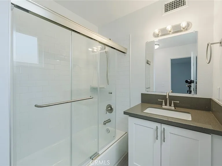 10062 Ellis Ave — Photo 23
