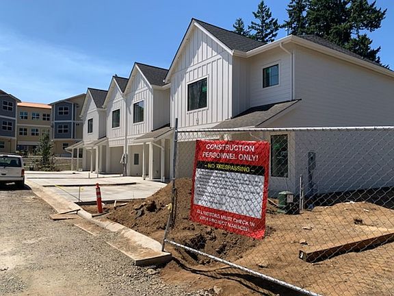 4th image of 11015 NE 26th St #1