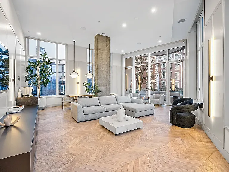 29-18 41st Ave #24B — Photo 6
