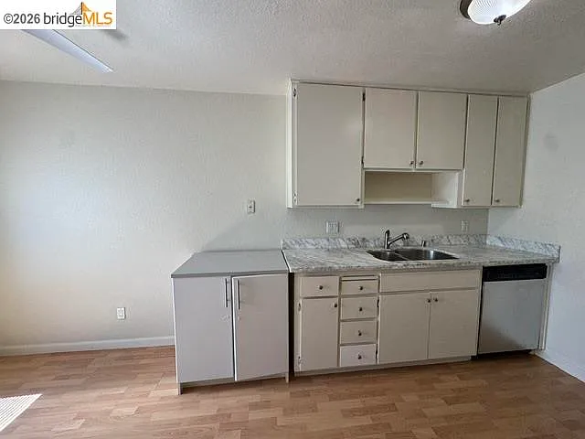 2701 Harvest Ln — Photo 13