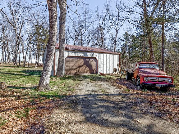 4th image of 601 Wallen Rd