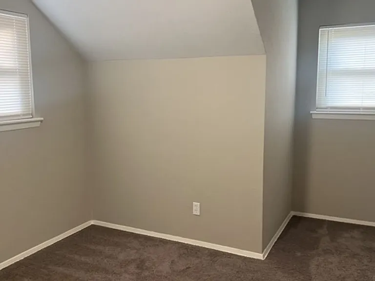 201 Straw Rd — Photo 35