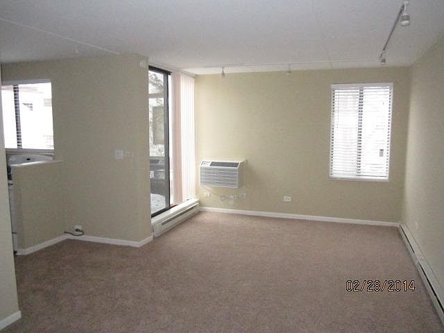 1st image of 354 W Miner St APT 1A