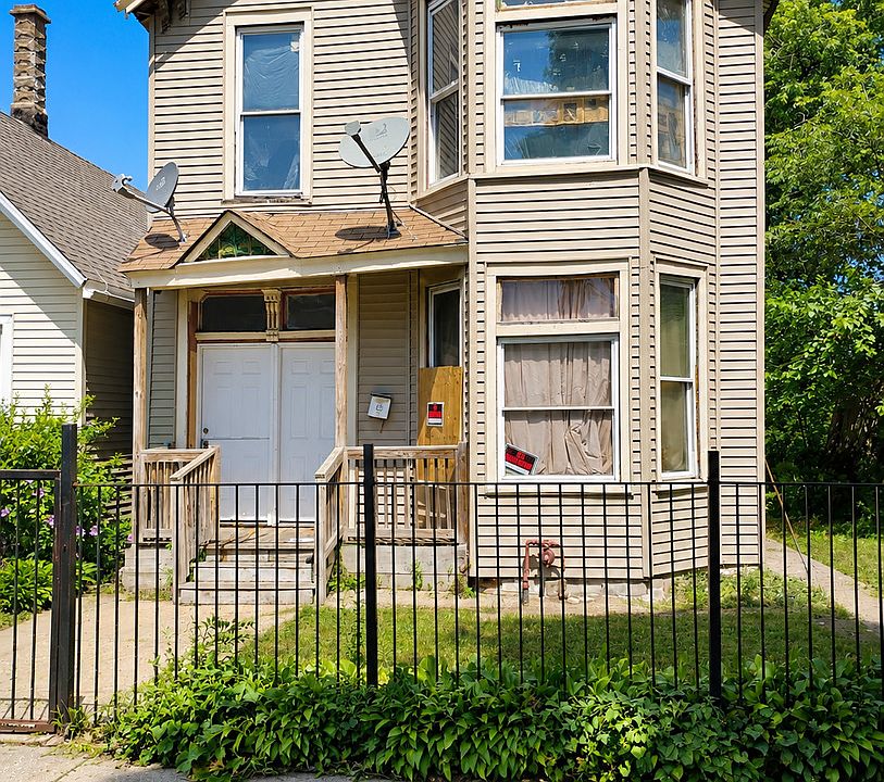 1st image of 4224 W Maypole Ave