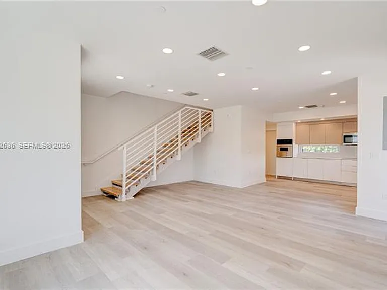 816 84th St #CU-2 — Photo 6