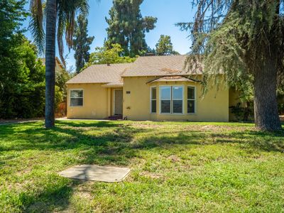 895 E Cross Avenue, Tulare, CA, 93274